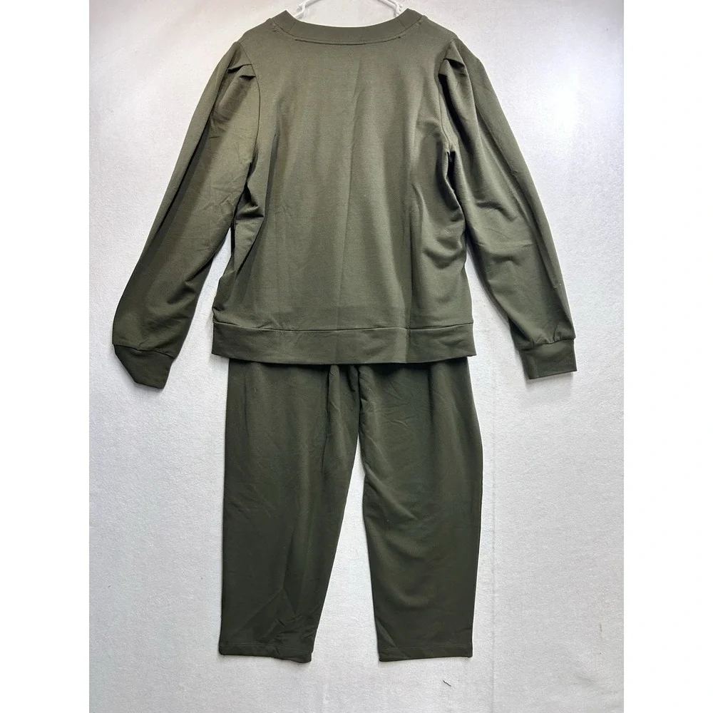 AnyBody Women's Green 2-Piece Sweatsuit Set V-Neck Pullover Elastic Waist Size M